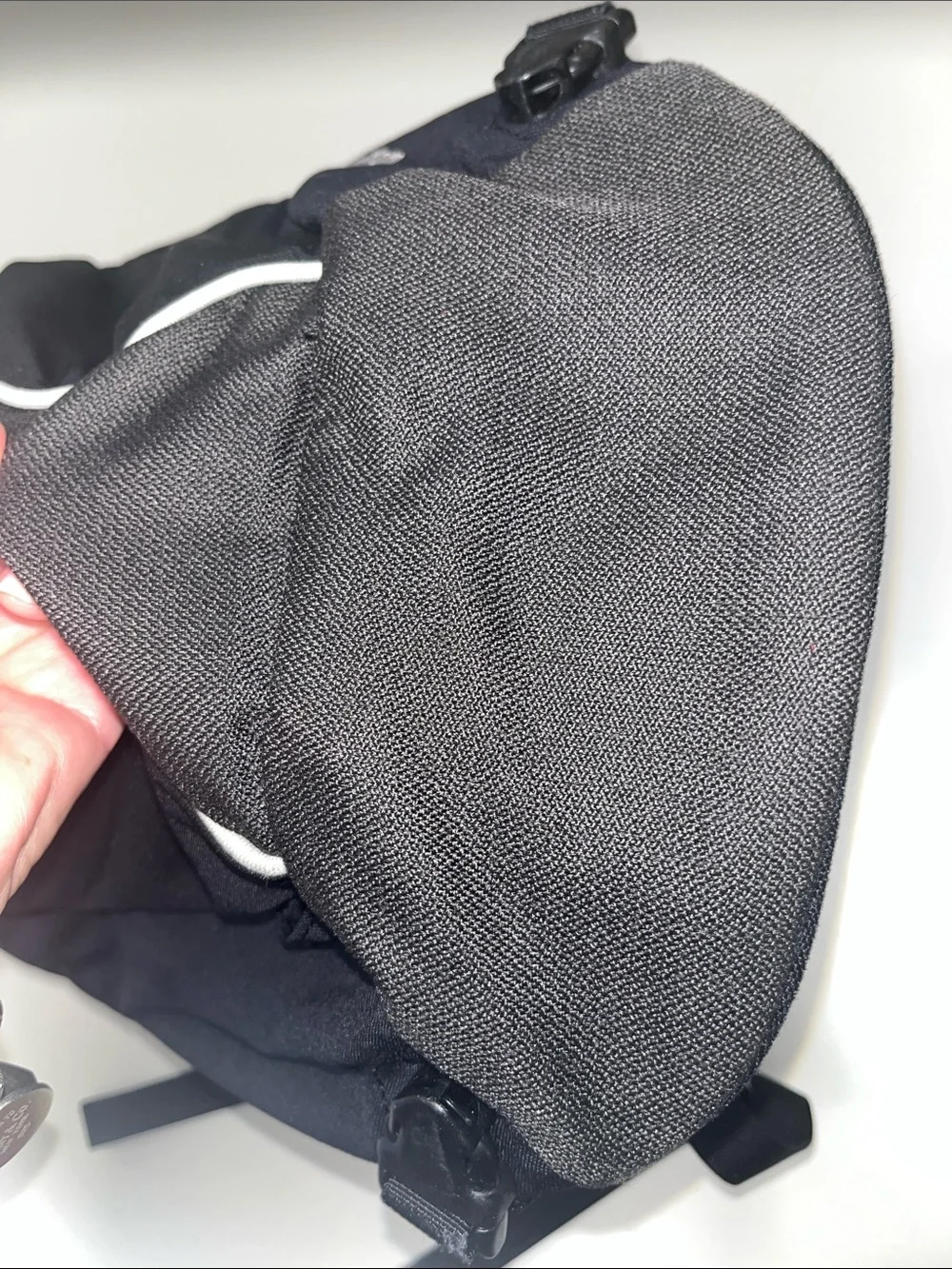 OSPREY sleek black